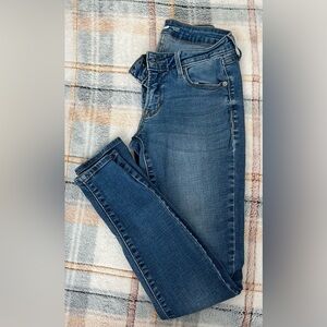 Old Navy Rockstar Super Skinny jeans